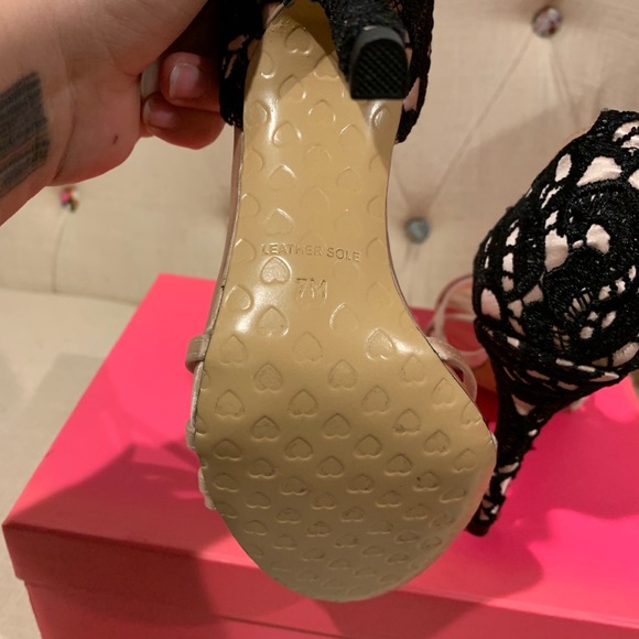 Ankle strap open toe stilettos with lace detailing - Picture 6 of 7